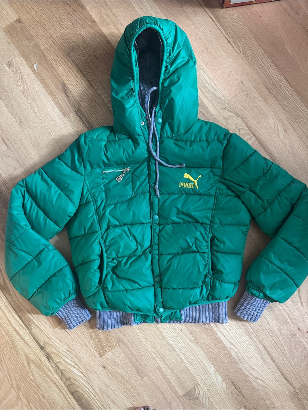 PUMA Women’s Green Puffer Jacket Grey Knit Collar XS/S